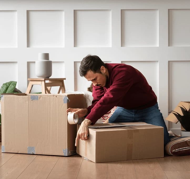 Person planning two weeks ahead of a studio flat move.